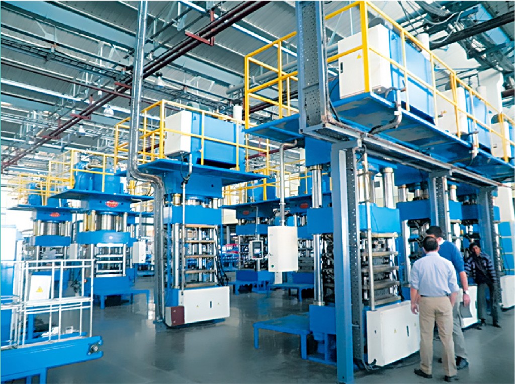 Example of new equipment production line for truck drum plate in an industrial factory.